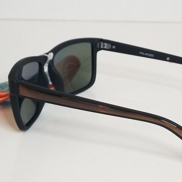 MWT CaliBlue Polarized Sunglasses /Cord Reduces Glare  ImpactResistant UVA-UV - Picture 2 of 6